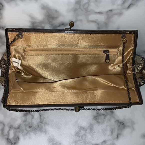 🎒 Vintage Beaded Clutch w Chain & Iridescent Details - Picture 6 of 10